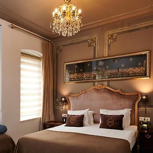 Faik Pasha Hoteles
